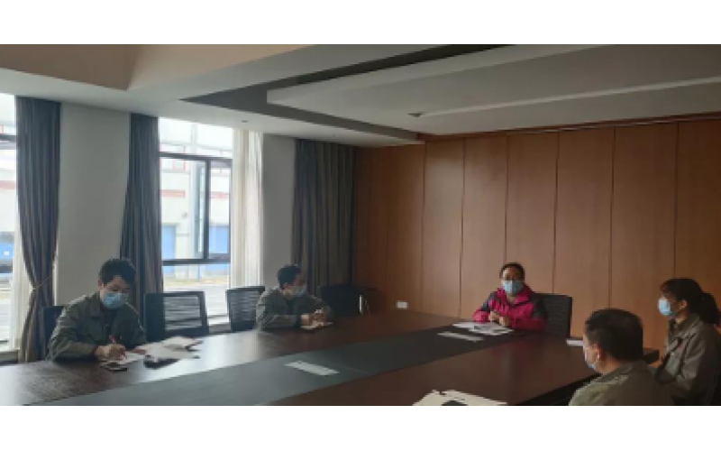 黨旗下，他們用奉獻(xiàn)編織阻擊疫情防護(hù)網(wǎng)